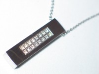 Zirkoniaanhänger mit Kette